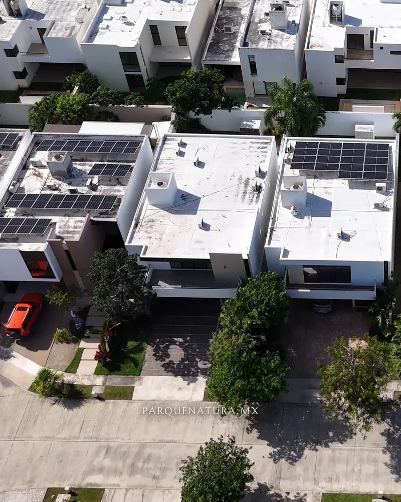 La Casa 110 desde el aire, en Calle Pucté